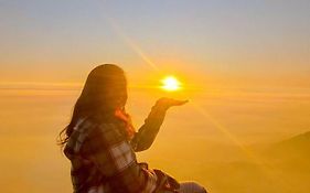 Triund Trek Hotel Dharamshala 3* India